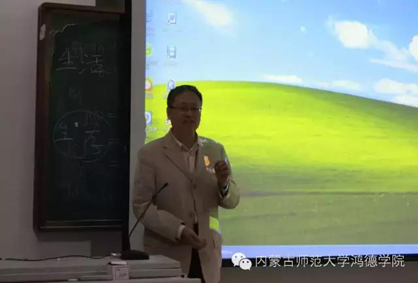 草原上的瑰宝——探寻蒙古族传统工艺美术